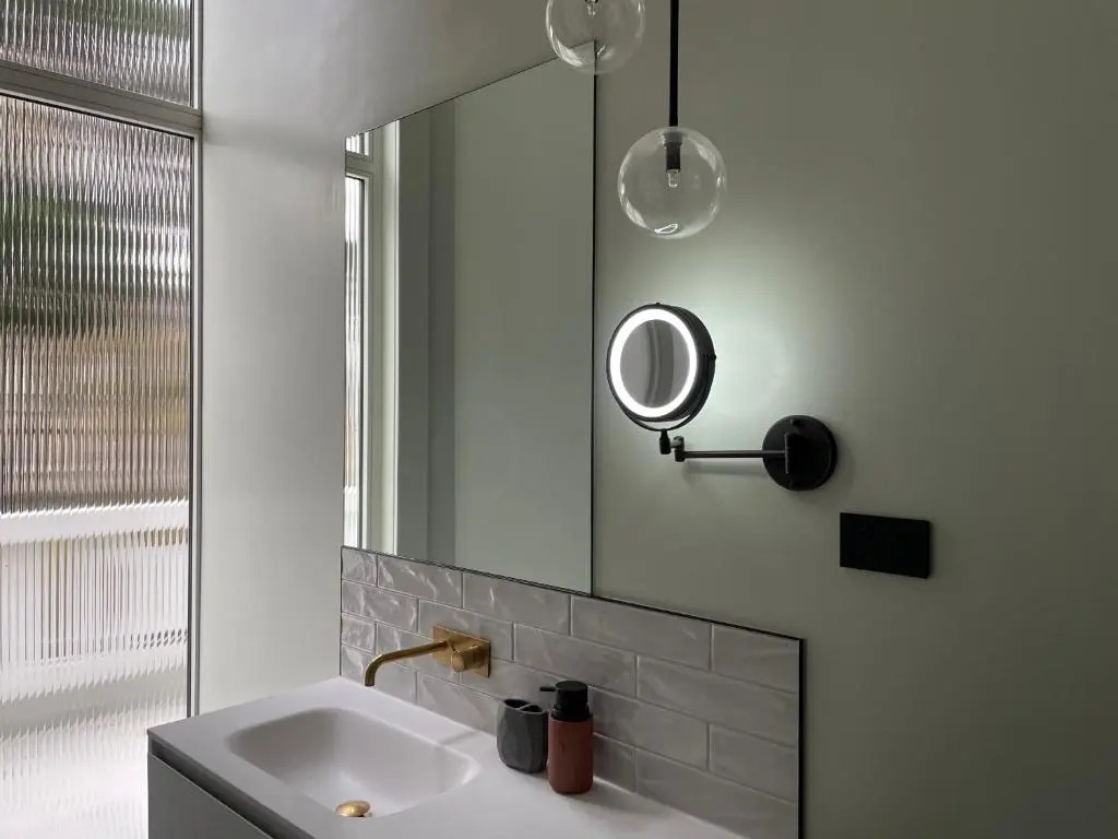 The Burlington Luxury Octagon Apartment