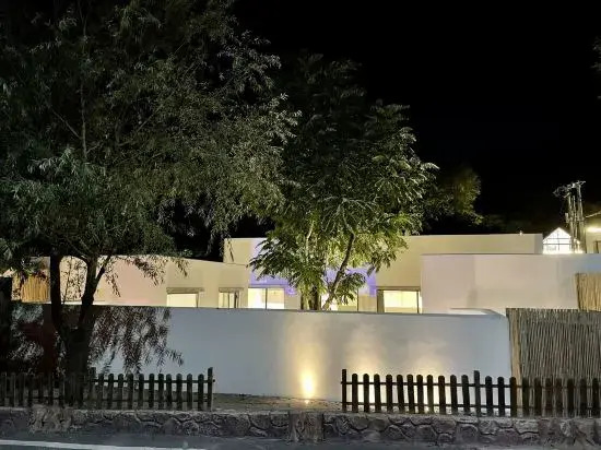 HHHO Tree House B&B (Badaling Water Gate Great Wall Branch)
