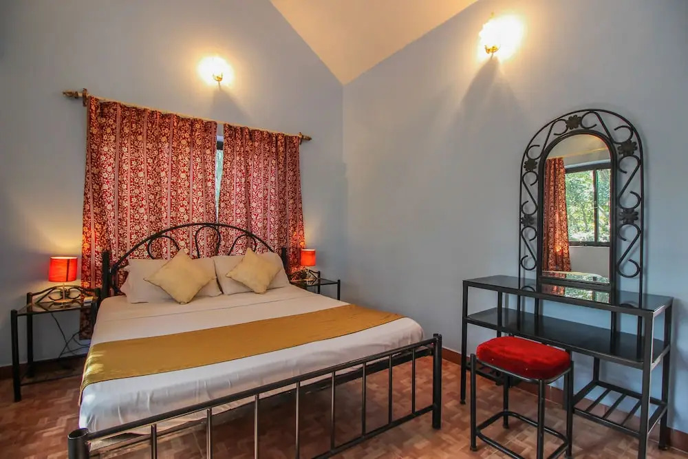OYO 10401 Home 4BHK Villa Assagaon
