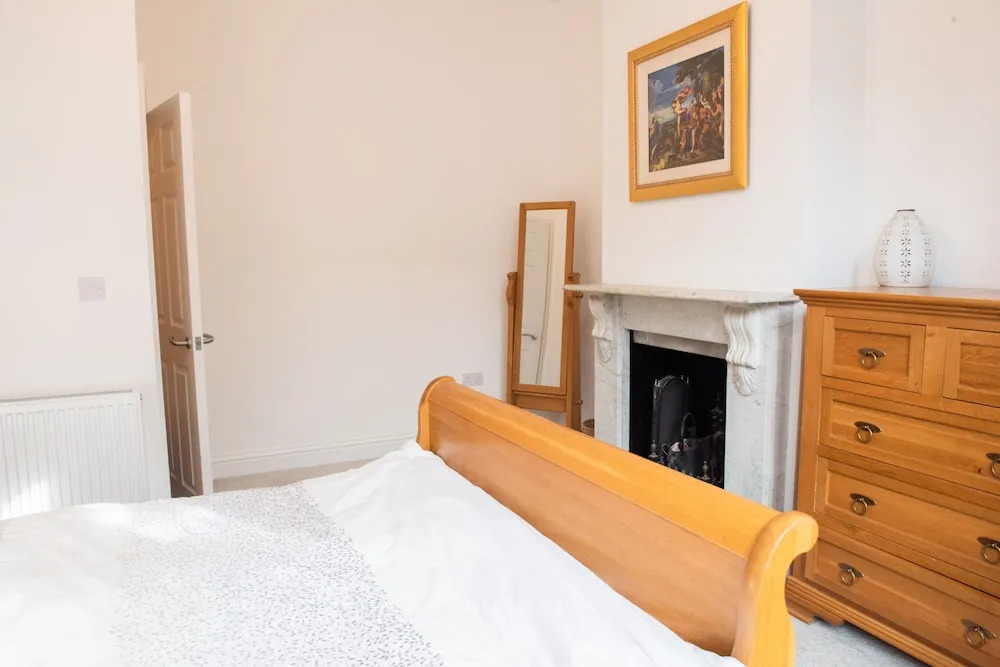 Elegant 2 Bedroom Garden Flat In East Dulwich