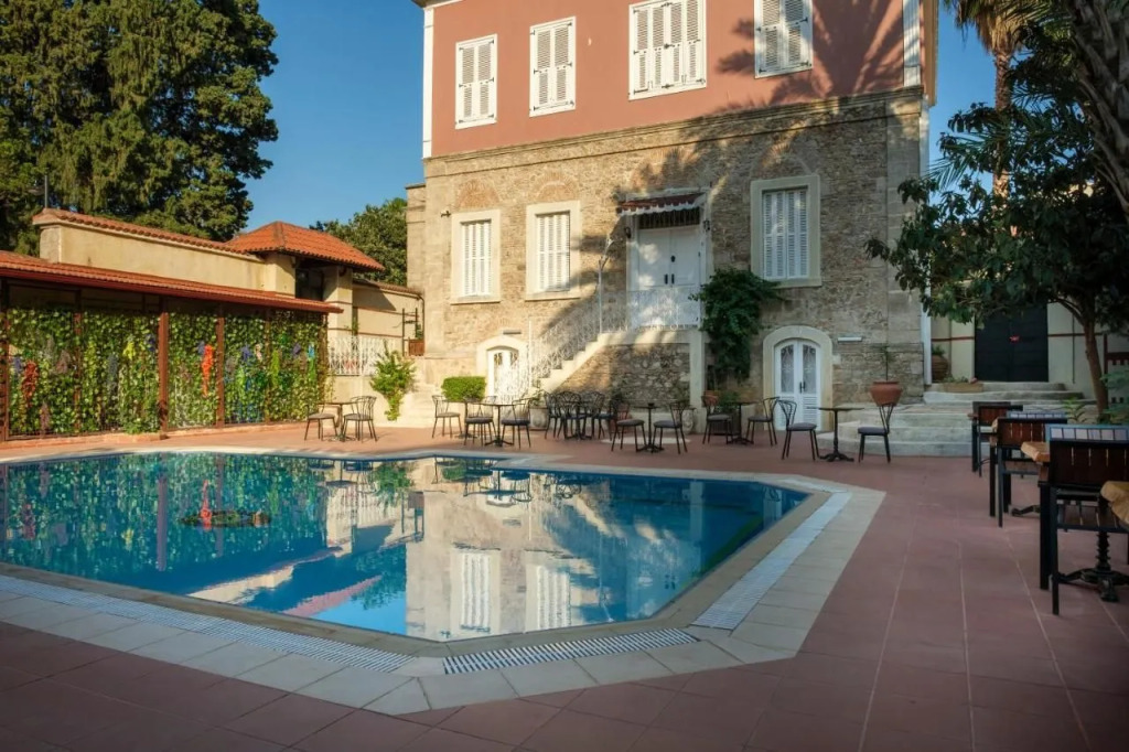 Giges King Hotel