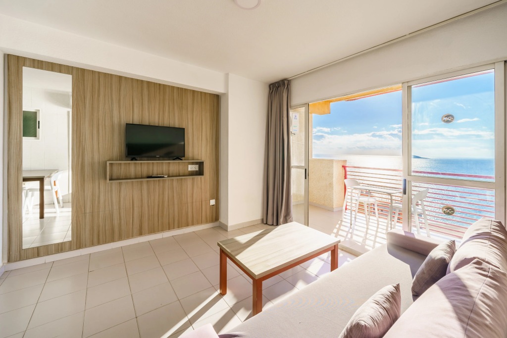 Apartamentos El Faro By Mc