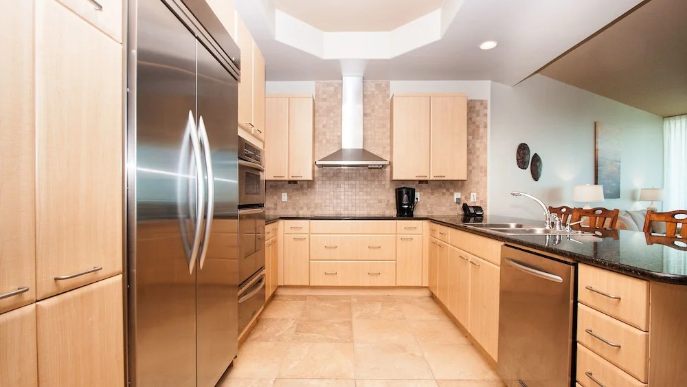 Two Bedroom Penthouse With Spacious Balcony - Unit Crdph16