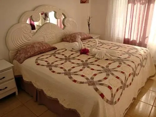 El Malecon B&B Hotel