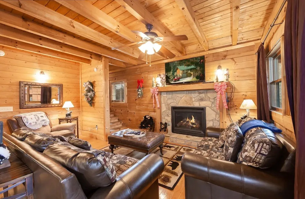 Something Extra 2 Bedroom Cabin by RedAwning
