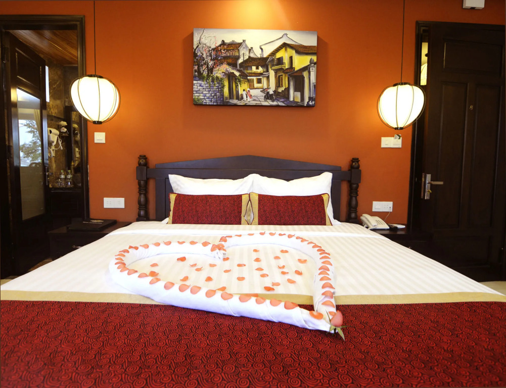 Golden Bell Hoi An Boutique Villa