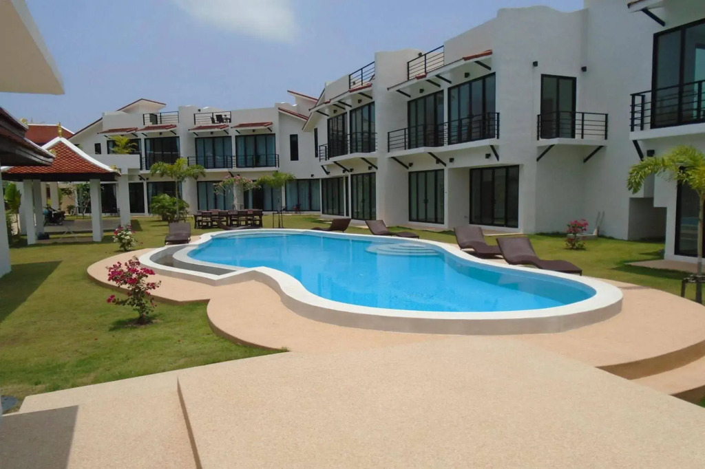 Sunrise Villa Resort
