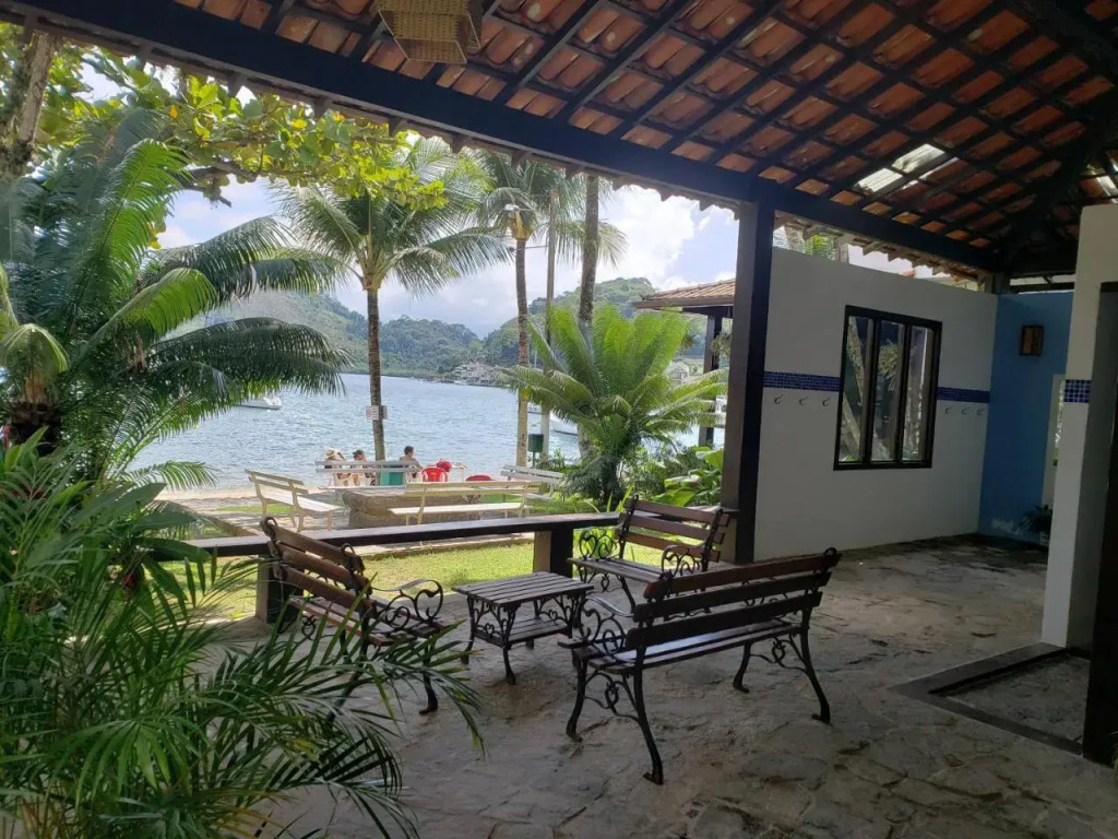 Casa Angra Itanema