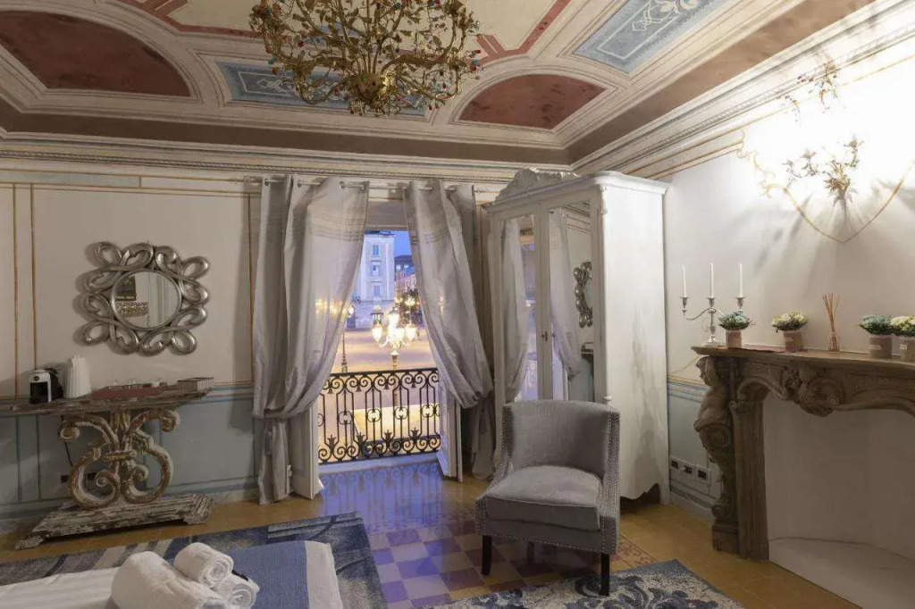 Les Suite Royales