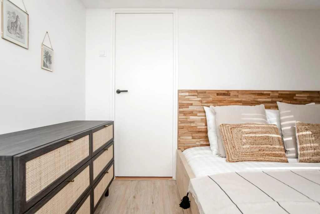 Yucca Beachhouse - Luxury Loft Apartment
