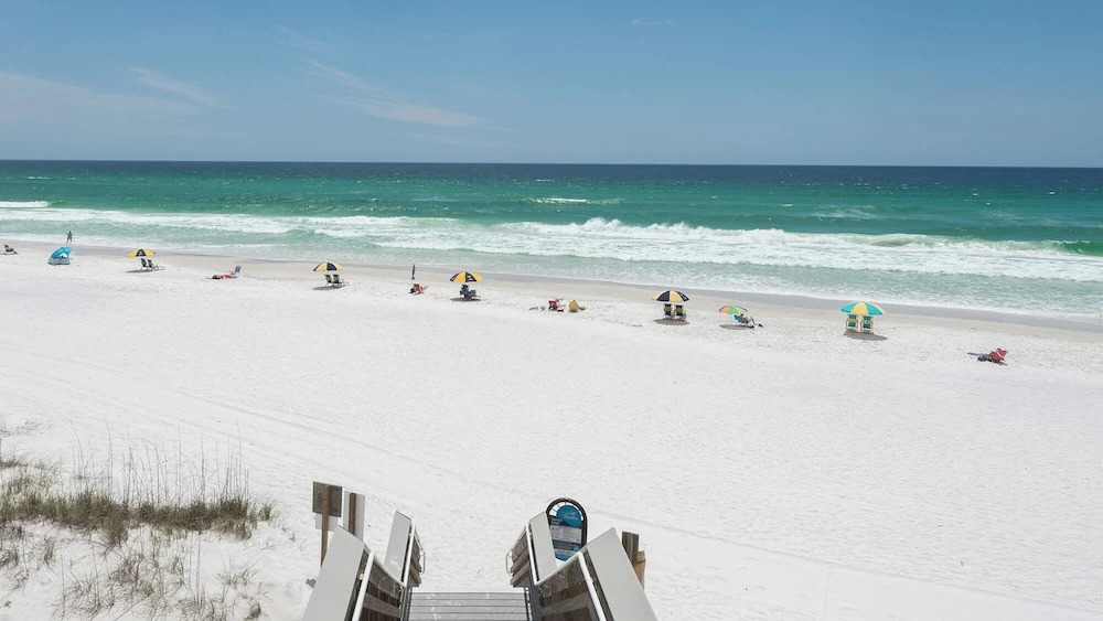 Large Private Pool ~ Minutes to Beach ~ Gulf Side ~ Seagrove