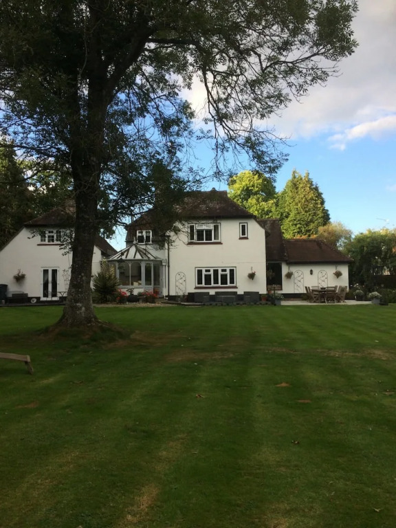 Woodacre B & B