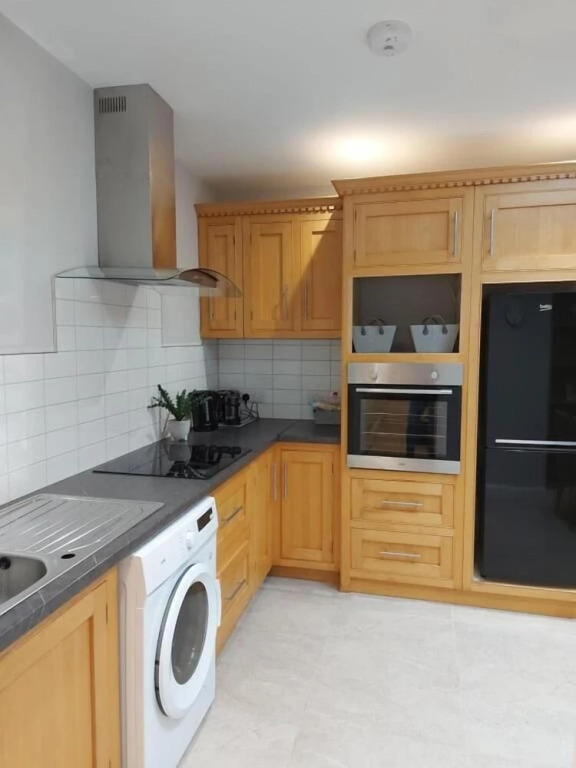 4 Eyre Square Lane