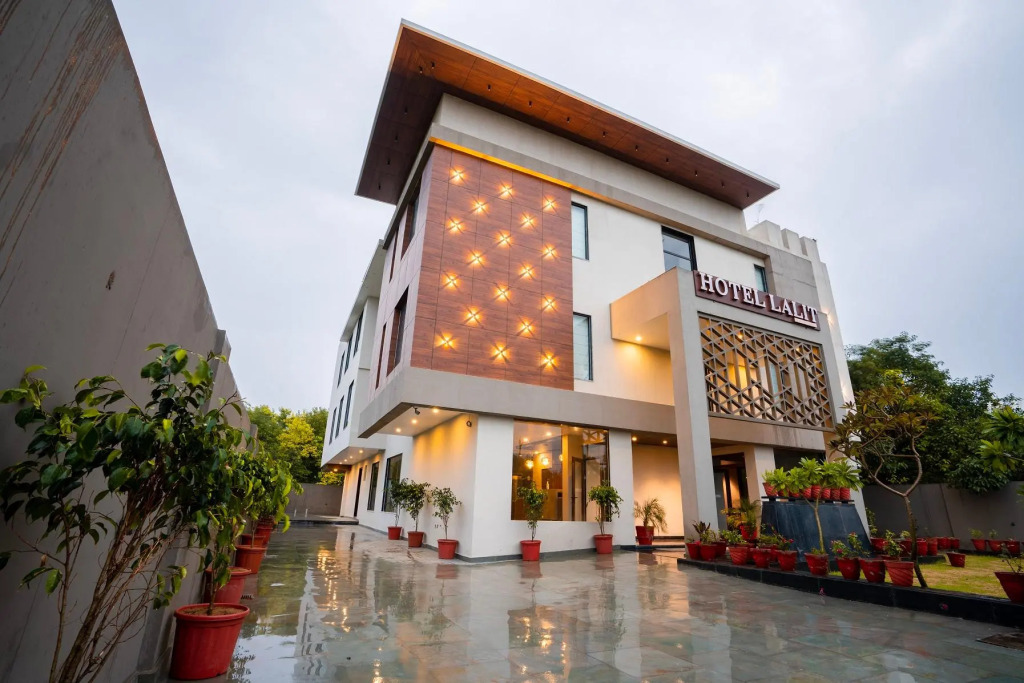 Lalit International By The Rameshwary