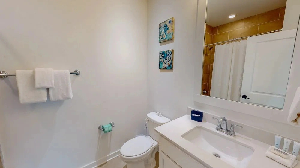 Luxury Pet-friendly Home With Game Room & Community Pool