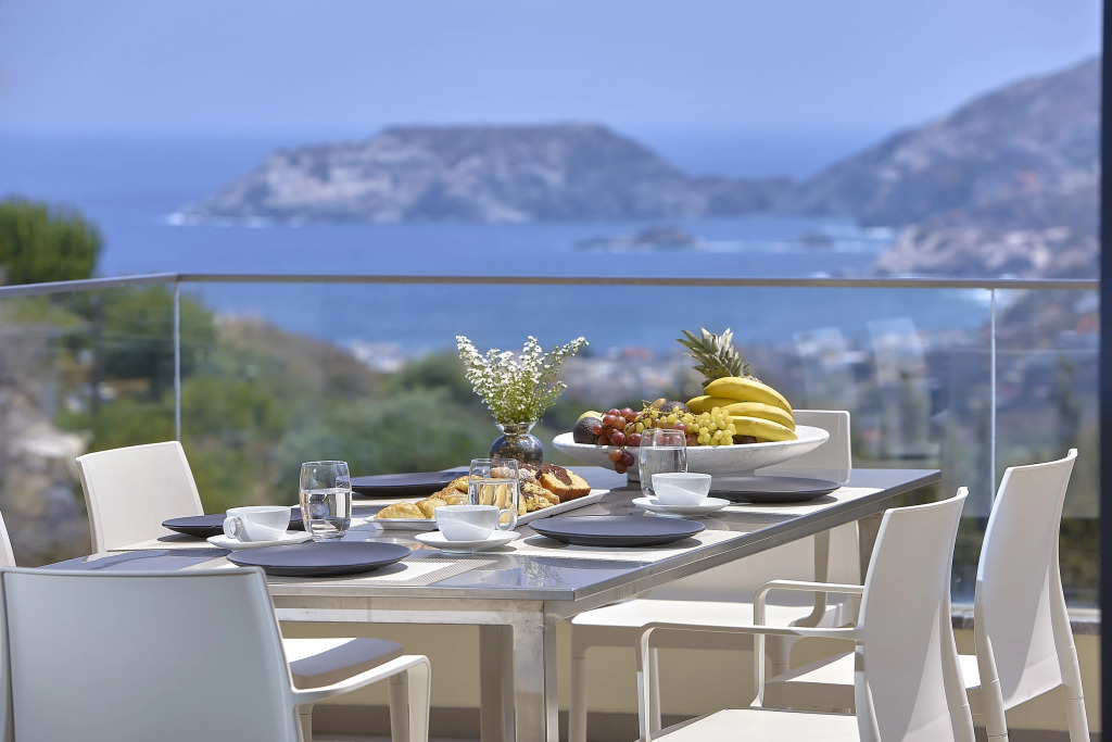 Mountainside Villa w Pool Breathtaking sea View