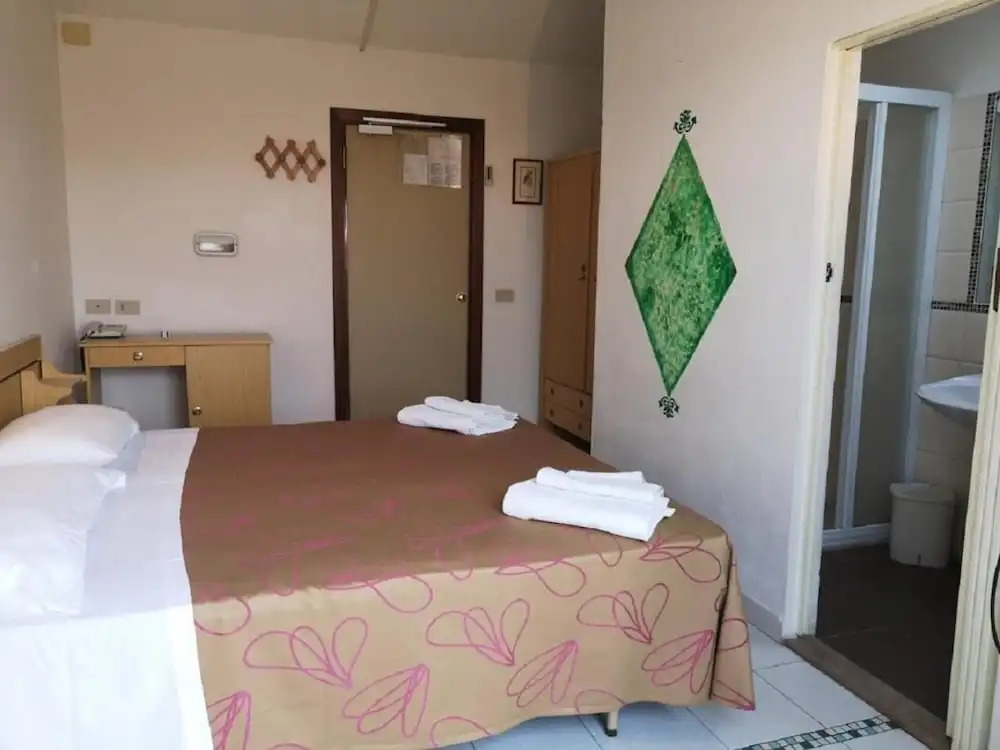 HOTEL LABRADOR