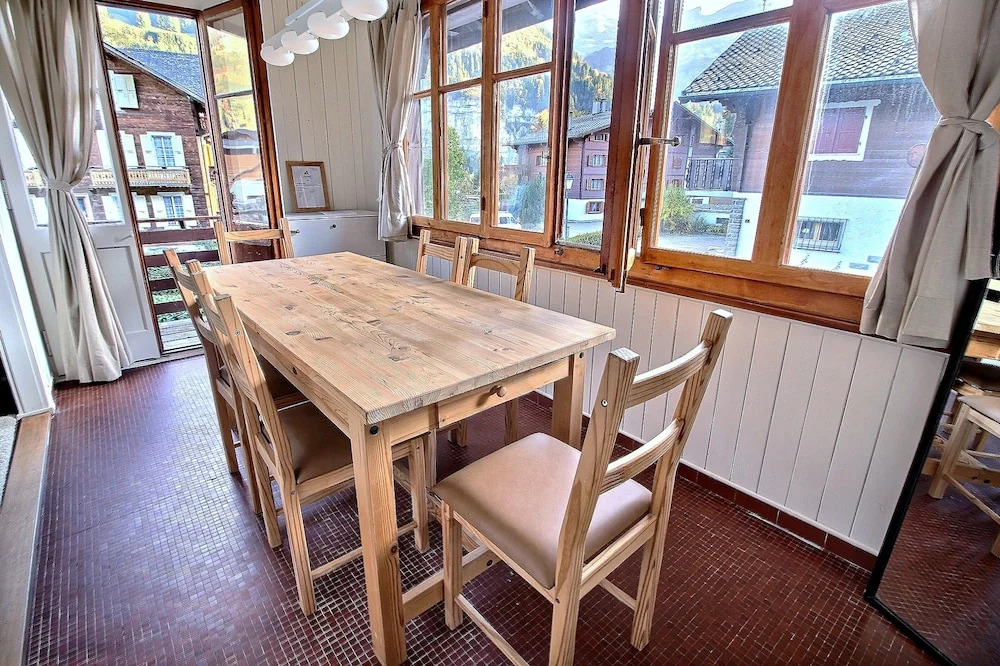 Marmottes - Spacious Apartment of 4.5 Rooms Located Near the Palladium