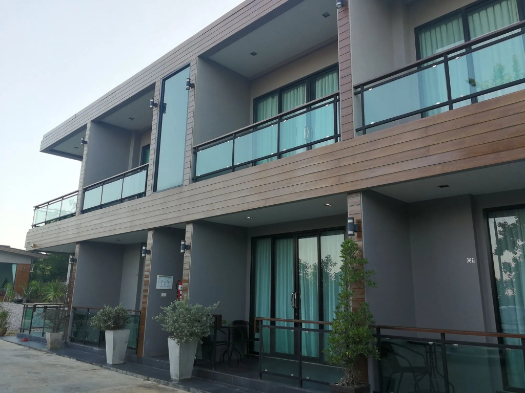 Nutchana Hill Boutique Hotel