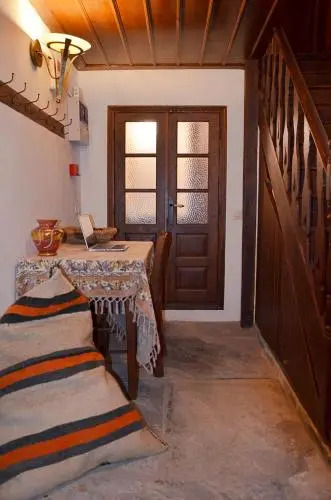 Fyloma Villa With 5 Bedrooms