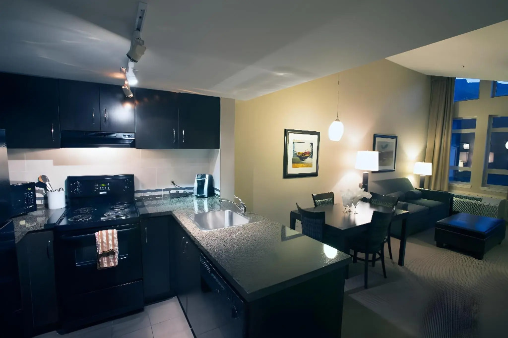 Executive Suites Hotel and Resort, Squamish