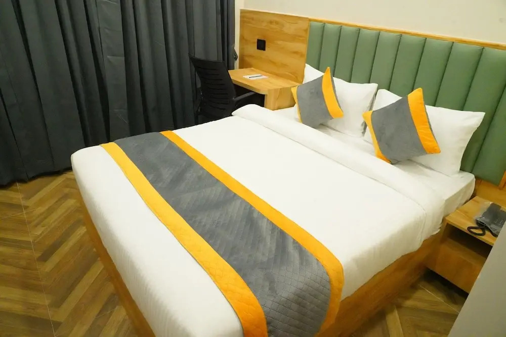 Lemonridge Hotels KPHB