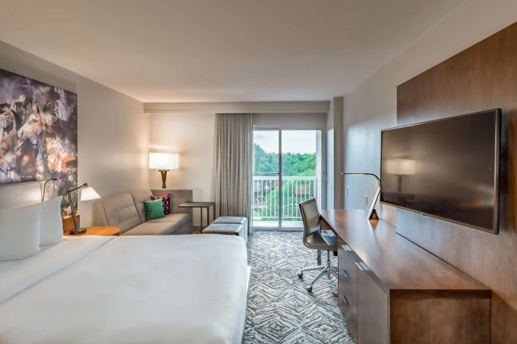 DoubleTree by Hilton Dallas-Farmers Branch