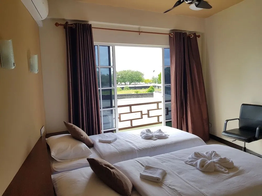 Hibiscus Holidays