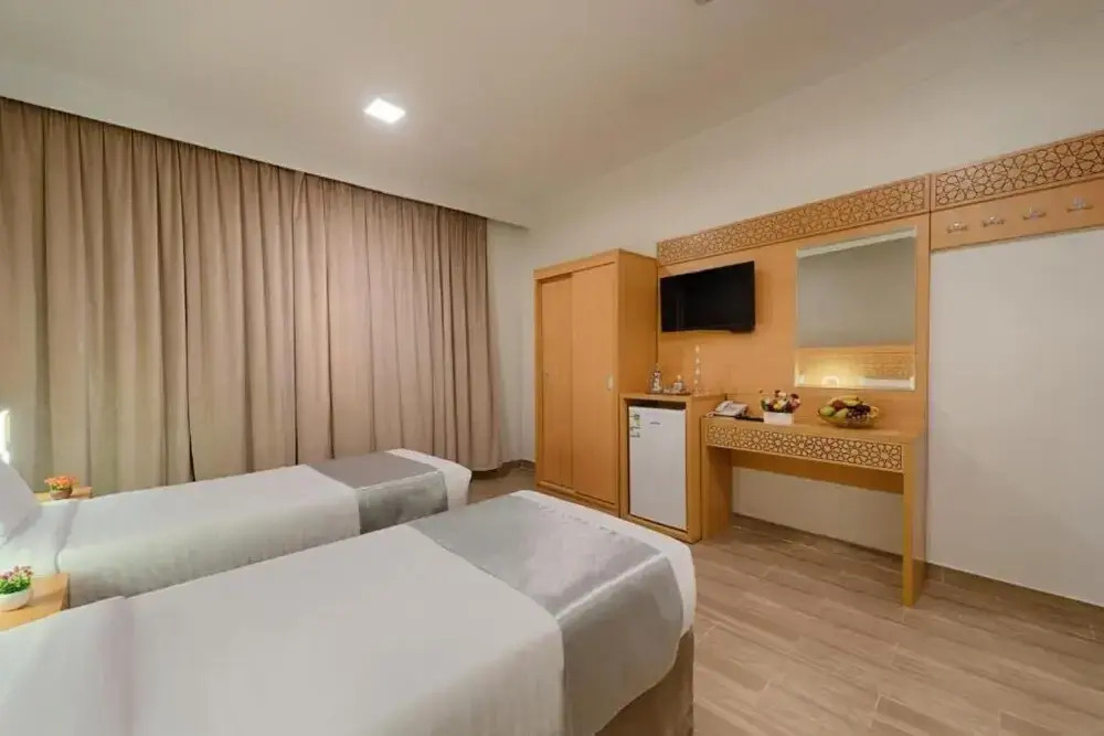 Borj Akhir Hotel