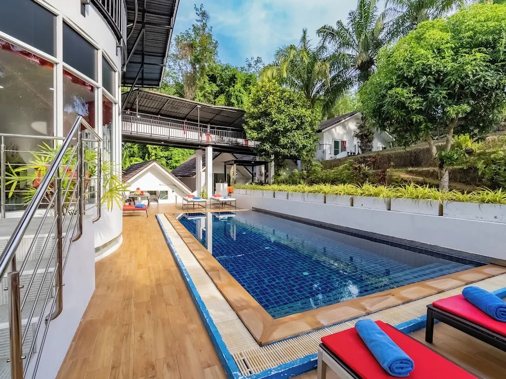 Chalong - 10 BR Private Pool Villa - Villa Nap Dau - Phuket