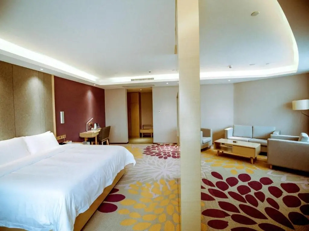 Lavande Hotels·Gaozhou Xiantai Bridge