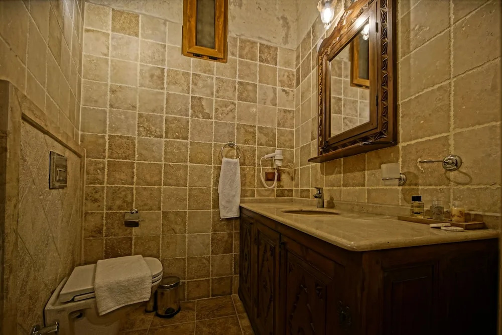 Apex Cave Hotel