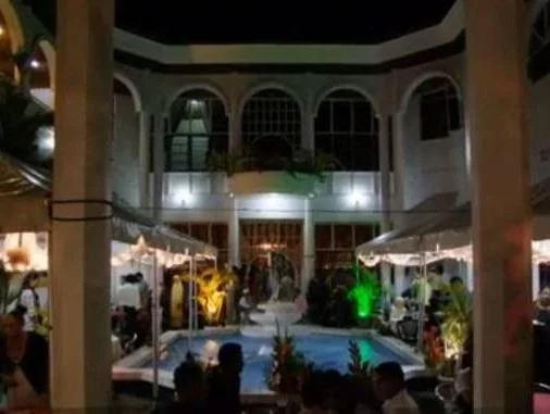 Tropical Palace