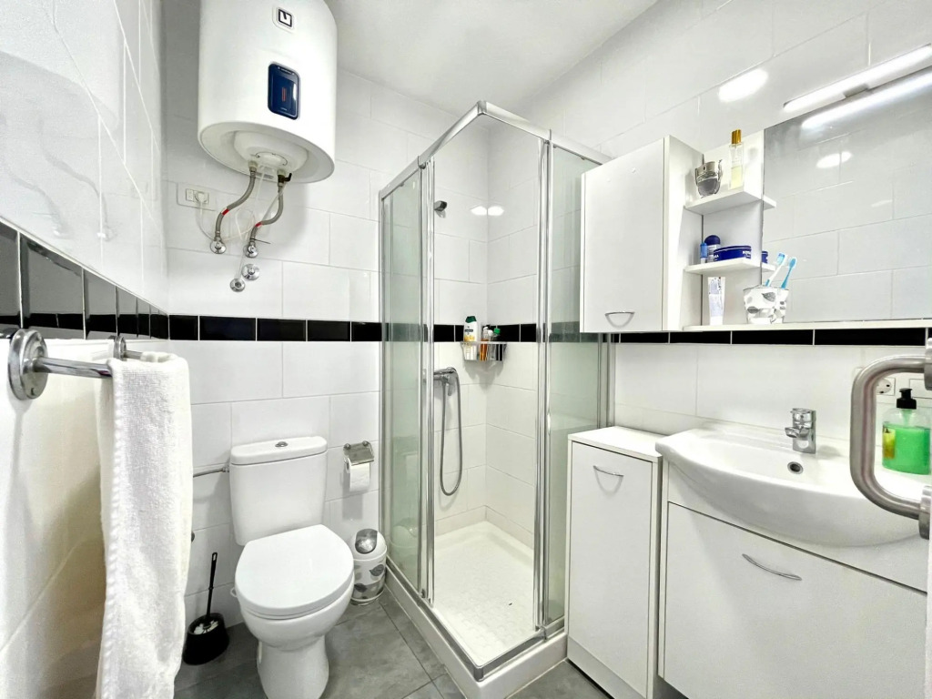 One cozy bedroom with Wifi,pool in Tenerife South