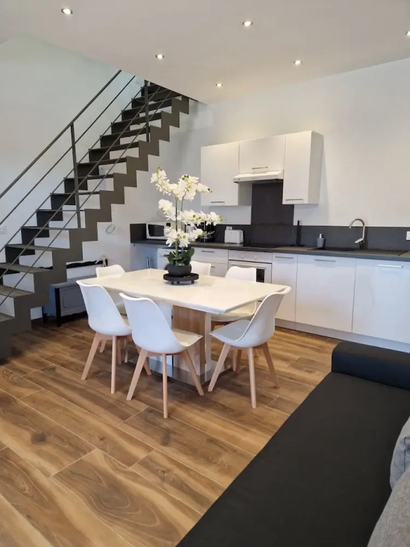 Chic & Central - Your Retreat in Le Mans