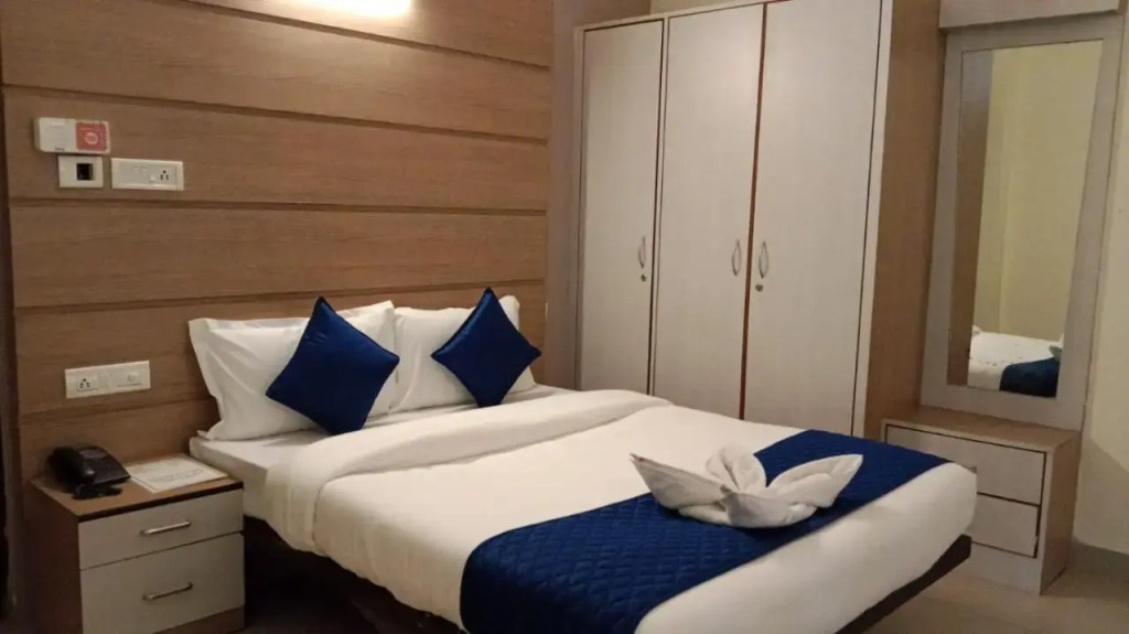 Luxor Park Service Apartment