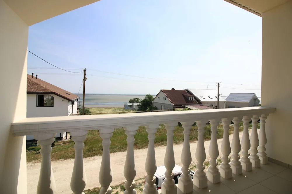 Guest House Chernomorskaya 8A