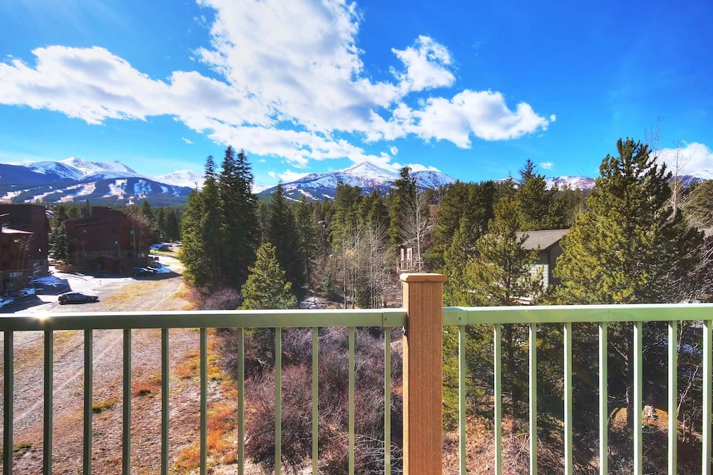 Sawmill Creek Condominiums by Great Western Lodging