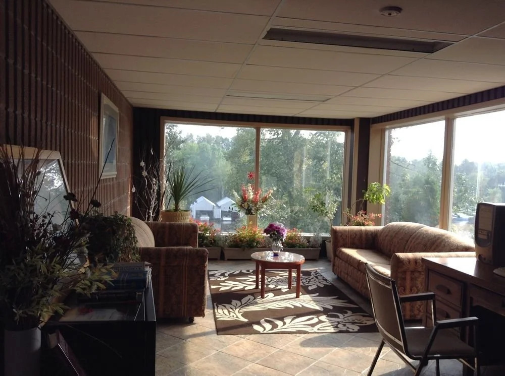 Sturgeon River Inn & Restaurant