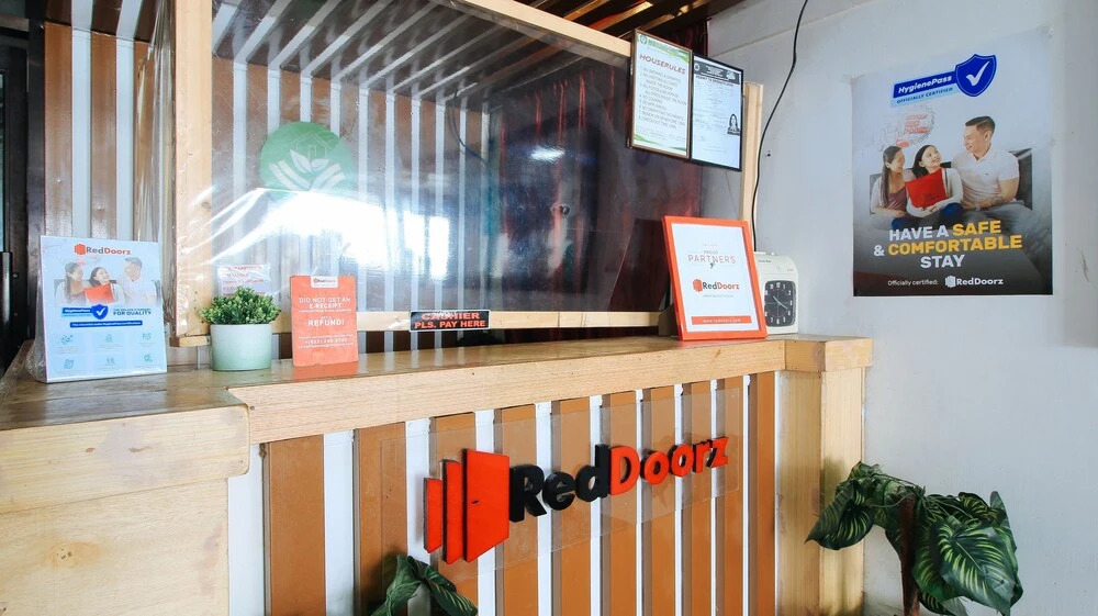 Joy Hostel by RedDoorz