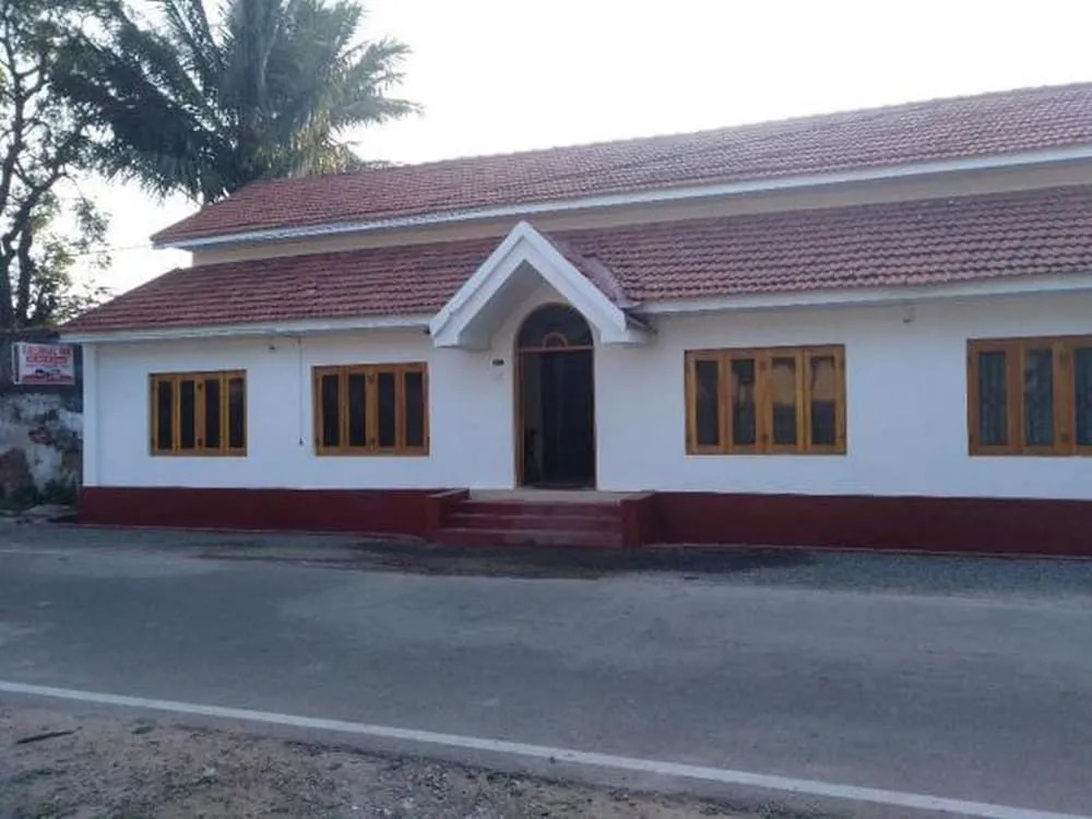 Colonial Inn