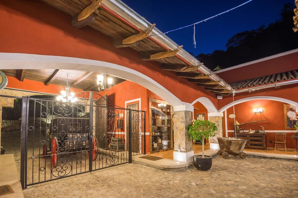 Hotel Hacienda Matel