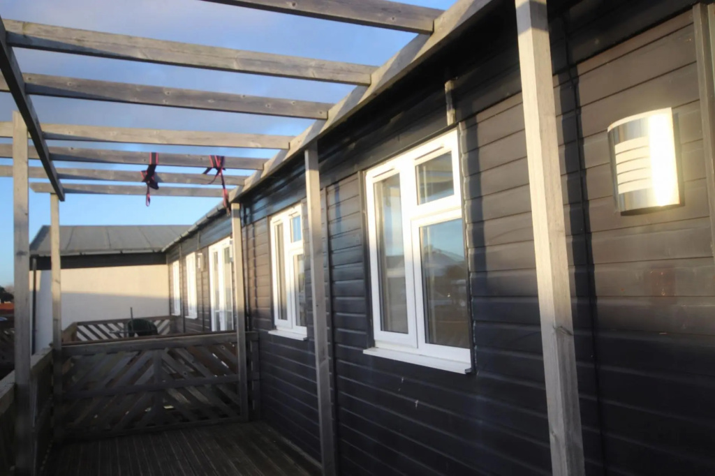 34H Medmerry Park 2 Bedroom Chalet Family Friendly