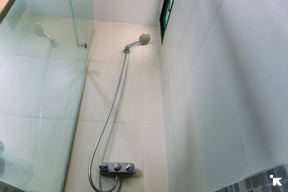 Elegant 2Br With Extra Room Apartment At Sudirman Tower Condominium