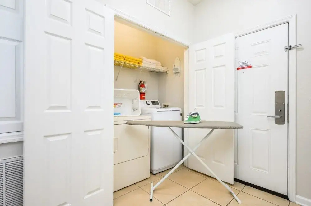 Beautiful Vacation Condo, Vista Cay Resort 3014