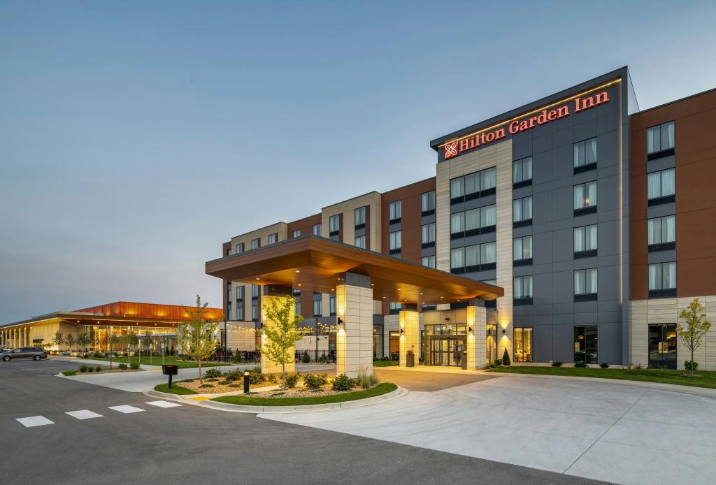 Hilton Garden Inn Milwaukee Brookfield Conference Center, WI