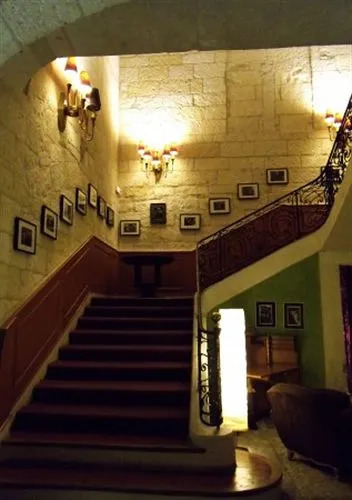 Hotel Saint Trophime