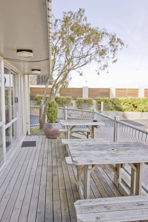 Tui Oaks Motel