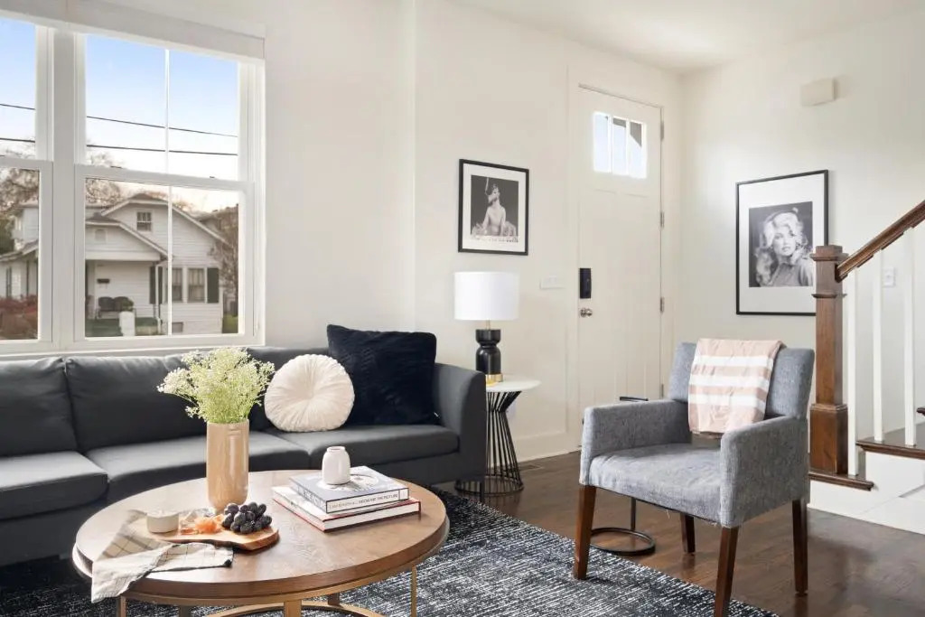 Hart Suite Buyout 1 by AvantStay Two Town House Buyout w Modern Amenities in Nashville