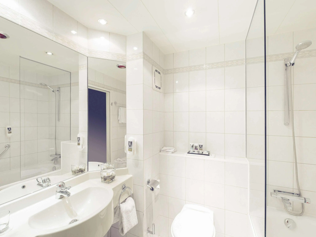Mercure Kamen Unna